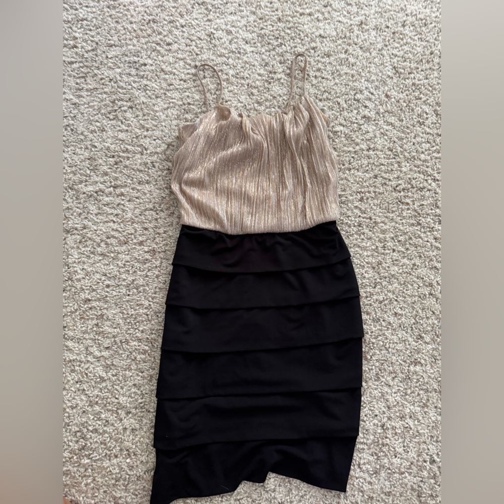 Sweet Storm Shimmering Strapless Top